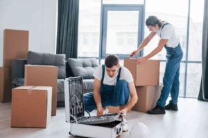 What to Expect When Hiring Movers and Packers in Dubai.