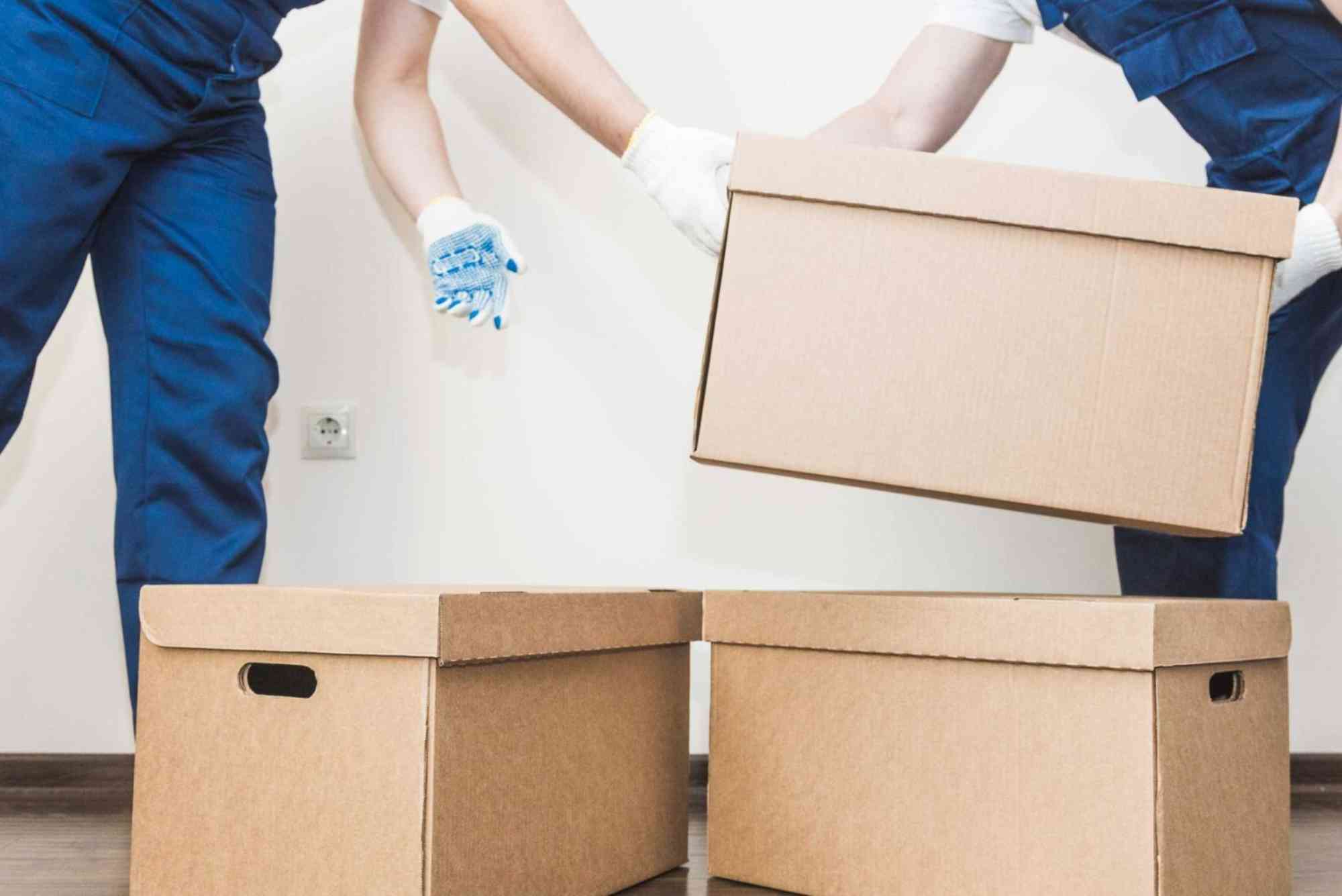 How Movers and Packers in Dubai Handle Large and Heavy Furniture.