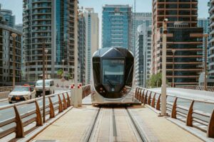 Benefits Of Hiring Eco-Friendly Transportation Services In Dubai