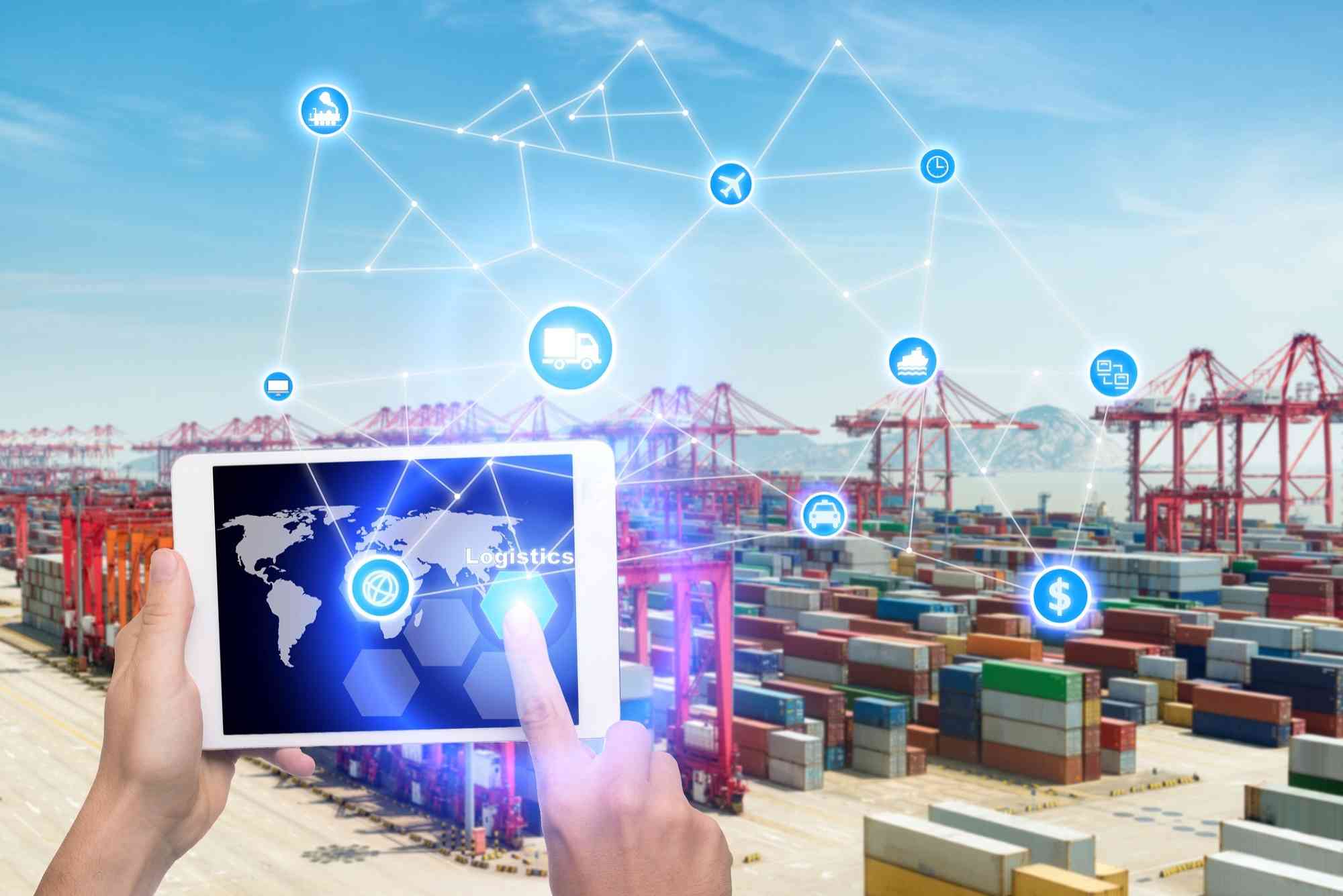 How Smart Technology is Transforming Shipping Services in Dubai.